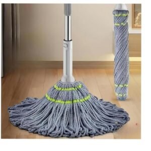 Self-Twisting Water Mop