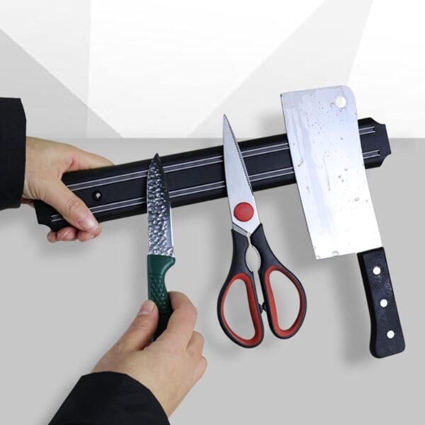 Magnetic knife holder - Image 2